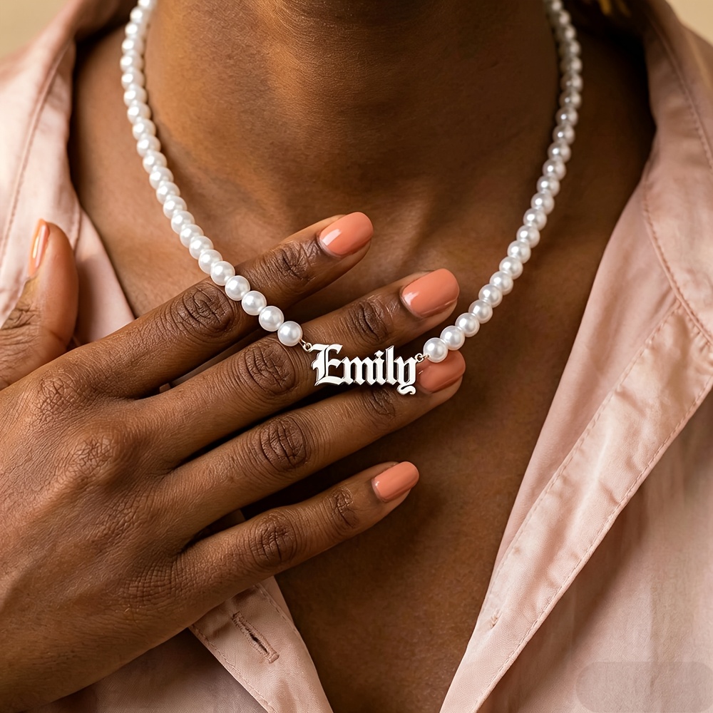 Custom Vintage Old English Name Pendant Necklace
